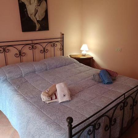 Via Delle Prigioni,17 Apartment Volterra Bagian luar foto