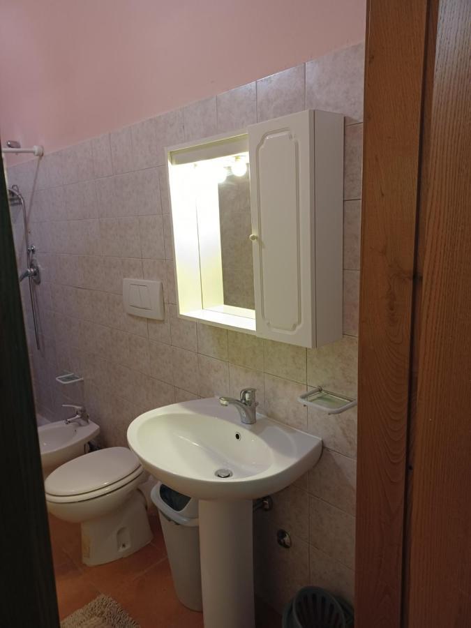 Via Delle Prigioni,17 Apartment Volterra Bagian luar foto